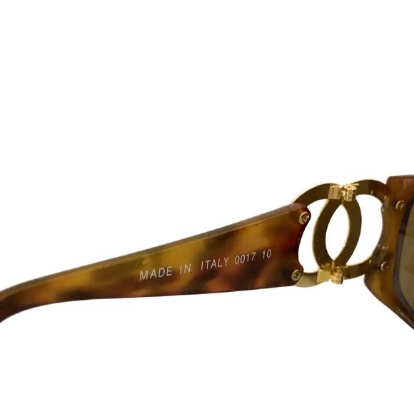 CHANEL Brown Vintage CC Logo Women’s Sunglasses - Picture 2 of 13